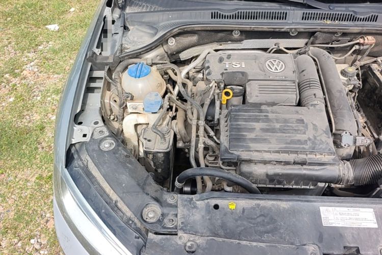 Used Volkswagen Sagitar 2017 230TSI Automatic Comfort Version Engine Bay Right
