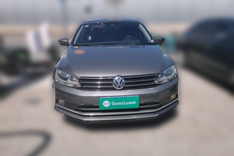 Used Volkswagen Sagitar 2017 1.6L Manual Comfort Model Front
