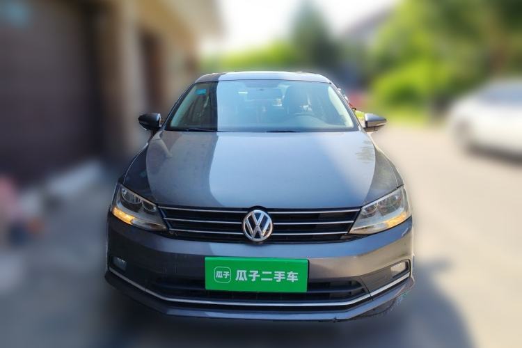 Used Volkswagen Sagitar 2017 230TSI Automatic Comfort Version Front
