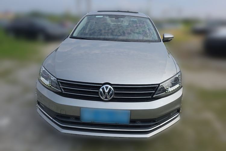Used Volkswagen Sagitar 2017 230TSI Automatic Luxury Edition Front