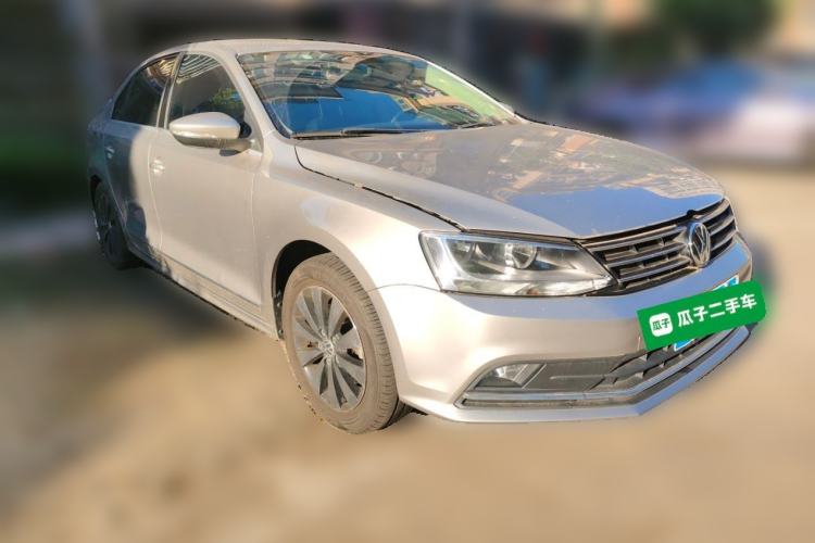 Used Volkswagen Sagitar 2017 230TSI Automatic Comfort Version Front Right 45 Deg