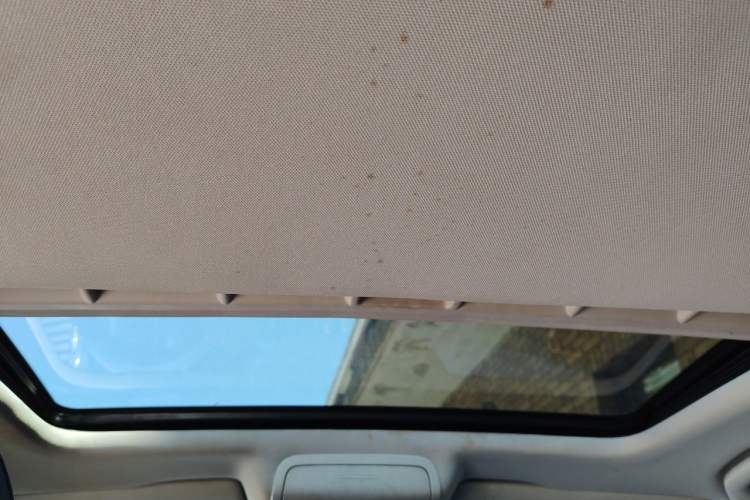 Used Volkswagen Sagitar 2017 230TSI Automatic Comfort Version Headliner