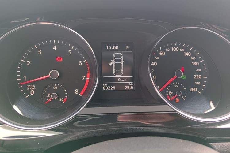 Used Volkswagen Sagitar 2017 230TSI Automatic Luxury Edition Instrument Cluster