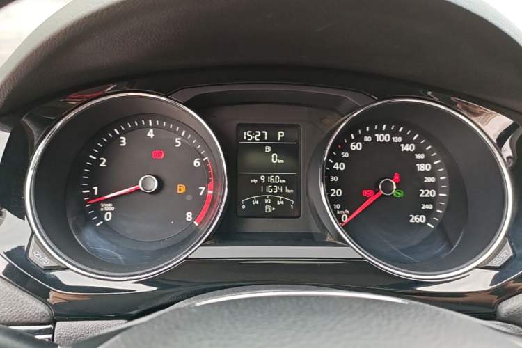 Used Volkswagen Sagitar 2017 1.6L Automatic Comfort Model Instrument Cluster