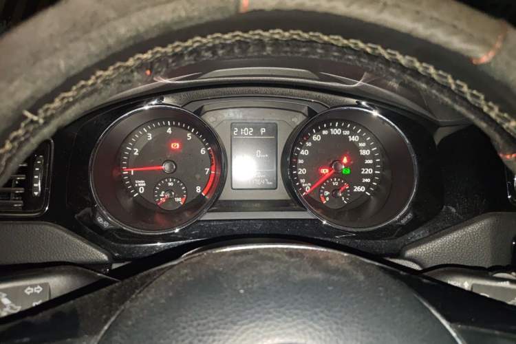 Used Volkswagen Sagitar 2017 230TSI Automatic Comfort Version Instrument Cluster