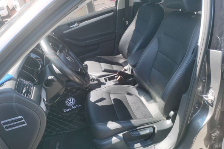 Used Volkswagen Sagitar 2017 1.6L Manual Comfort Model Left Front Seat