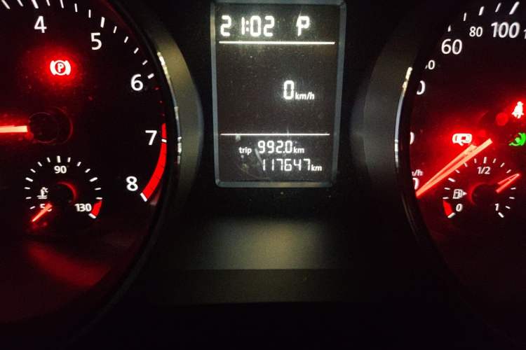 Used Volkswagen Sagitar 2017 230TSI Automatic Comfort Version Odometer Close Up