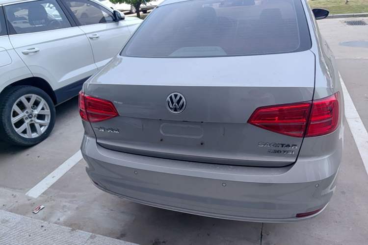 Used Volkswagen Sagitar 2017 230TSI Automatic Luxury Edition Rear