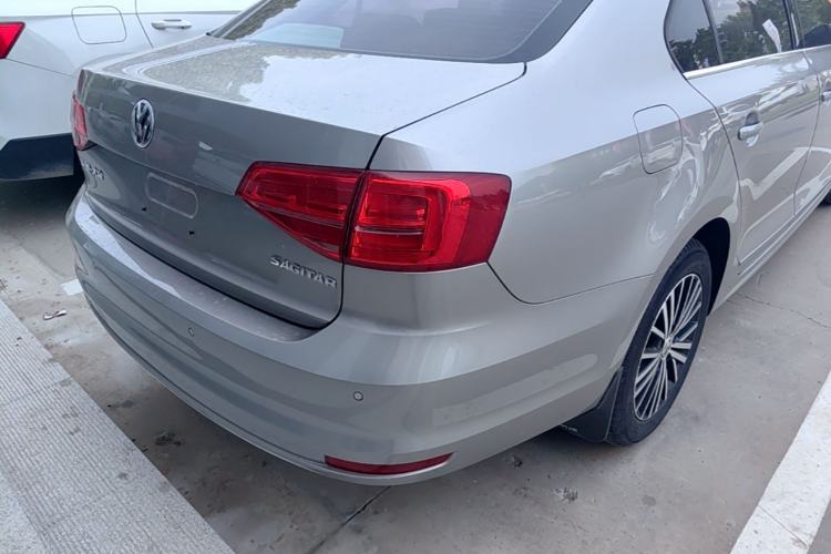 Used Volkswagen Sagitar 2017 230TSI Automatic Luxury Edition Right Rear Taillight