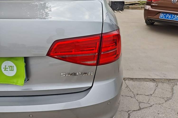 Used Volkswagen Sagitar 2017 1.6L Automatic Comfort Model Right Rear Taillight