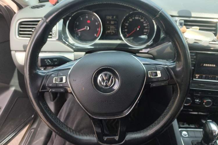 Used Volkswagen Sagitar 2017 1.6L Automatic Comfort Model Steering Wheel