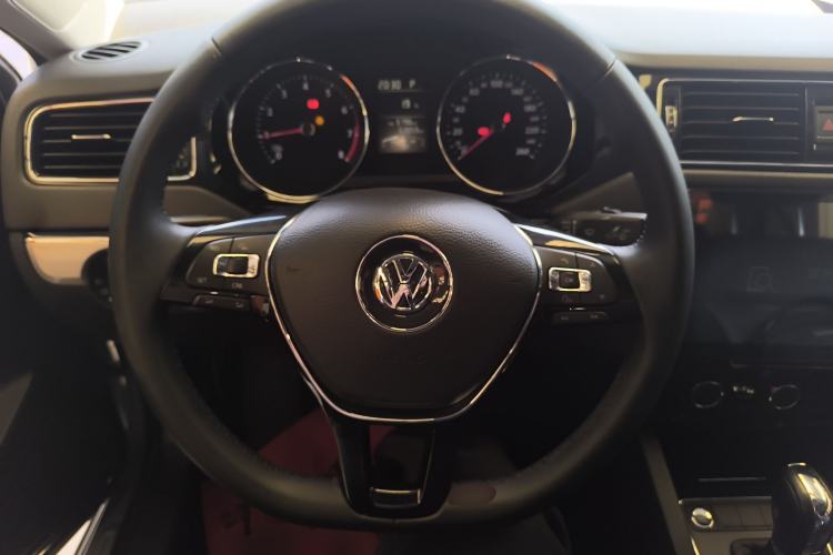 Used Volkswagen Sagitar 2017 1.6L Automatic Comfort Model Steering Wheel