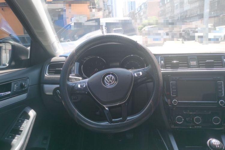 Used Volkswagen Sagitar 2017 1.6L Manual Comfort Model Steering Wheel
