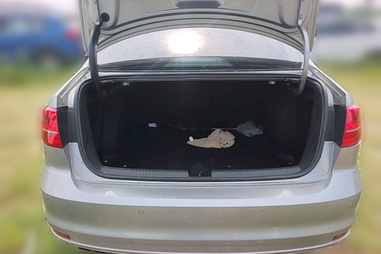 Used Volkswagen Sagitar 2017 230TSI Automatic Comfort Version Trunk