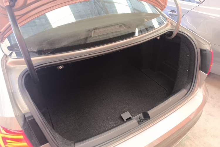 Used Volkswagen Sagitar 2017 1.6L Automatic Comfort Model Trunk