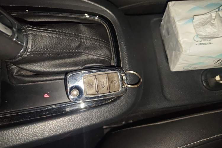 Used Volkswagen Sagitar 2017 230TSI Automatic Comfort Version Vehicle Key