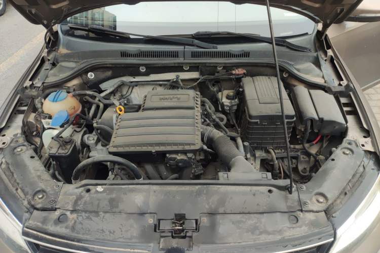 Used Volkswagen Sagitar 2017 1.6L Automatic Comfort Model Engine Bay