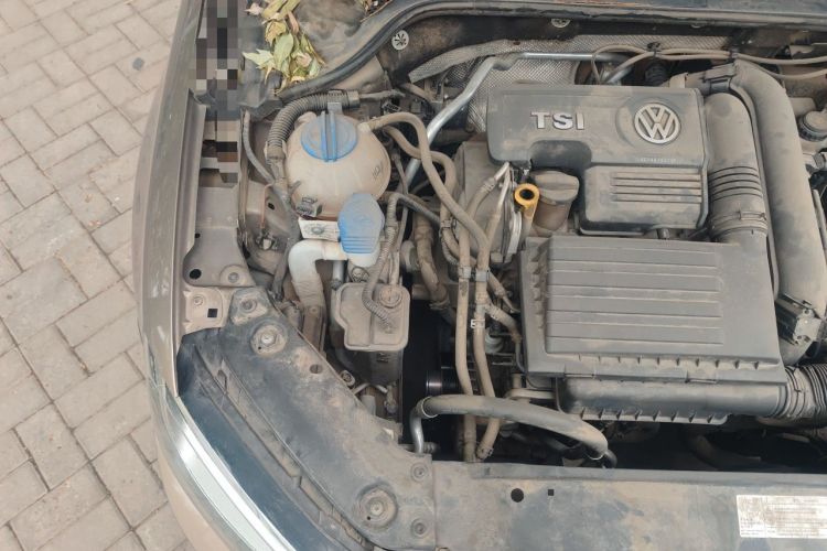 Used Volkswagen Sagitar 2017 180TSI Automatic Luxury Edition Engine Bay Right