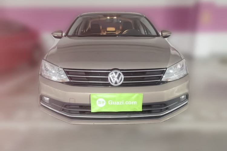 Used Volkswagen Sagitar 2017 230TSI Automatic Comfort Version Front