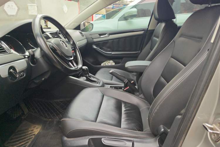 Used Volkswagen Sagitar 2017 1.6L Automatic Comfort Model Left Front Seat