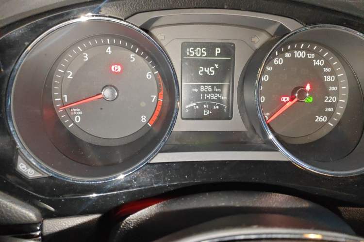 Used Volkswagen Sagitar 2017 1.6L Automatic Comfort Model Odometer Close Up