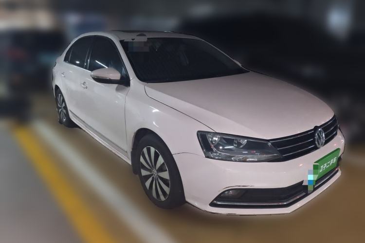 Used Volkswagen Sagitar 2017 1.6L Automatic Comfort Model Front Right 45 Deg