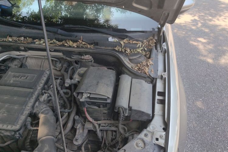 Used Volkswagen Sagitar 2017 1.6L Automatic Comfort Model Engine Bay Left