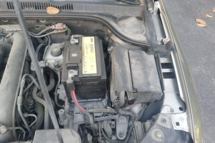 Used Volkswagen Sagitar 2017 230TSI Automatic Comfort Version Engine Bay Left