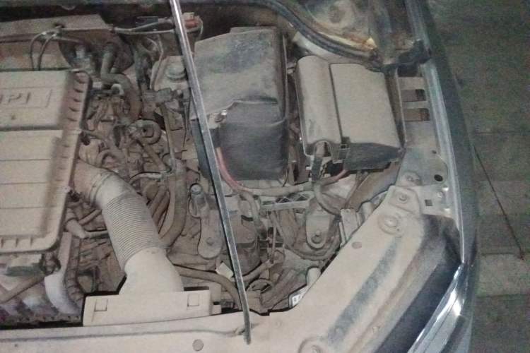 Used Volkswagen Sagitar 2017 1.6L Automatic Comfort Model Engine Bay Left
