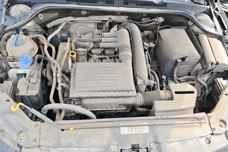 Used Volkswagen Sagitar 2017 230TSI Automatic Luxury Edition Engine Bay