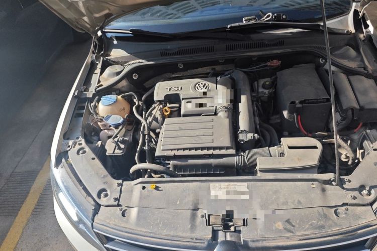 Used Volkswagen Sagitar 2017 230TSI Automatic Luxury Edition Engine Bay Right