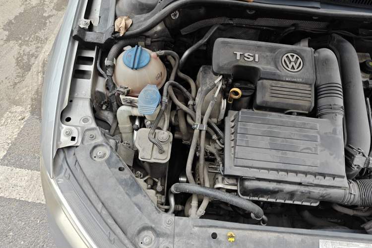 Used Volkswagen Sagitar 2017 230TSI Automatic Comfort Version Engine Bay Right