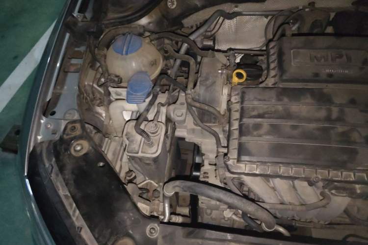 Used Volkswagen Sagitar 2017 1.6L Automatic Comfort Model Engine Bay Right