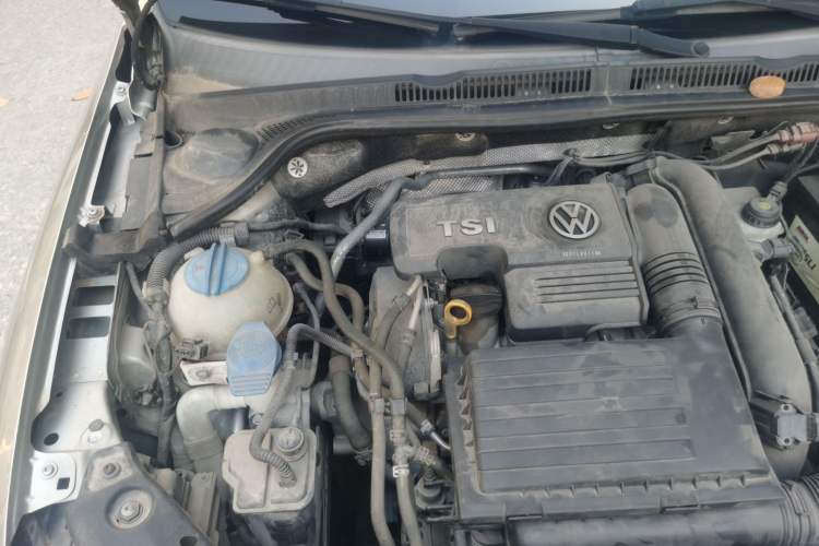 Used Volkswagen Sagitar 2017 230TSI Automatic Comfort Version Engine Bay Right