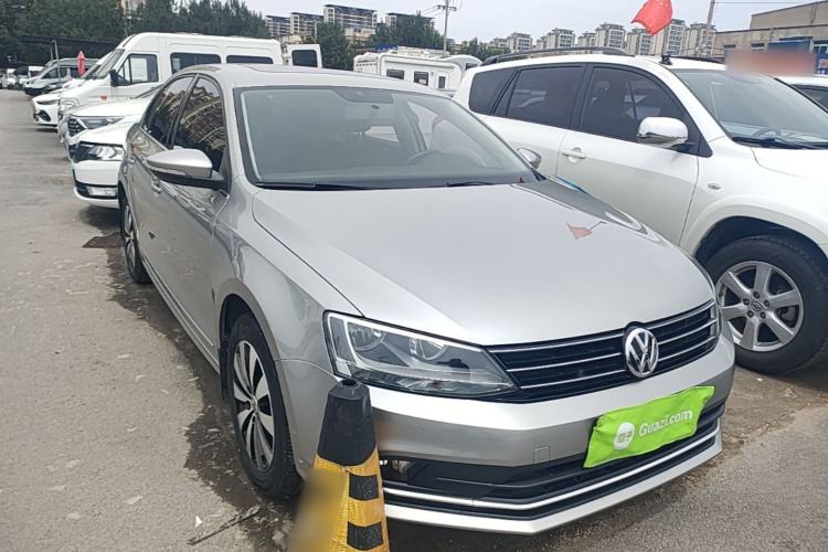 Used Volkswagen Sagitar 2017 230TSI Automatic Comfort Version Exterior 1