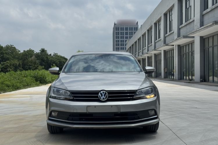 Used Volkswagen Sagitar 2017 230TSI Automatic Comfort Version Exterior 2