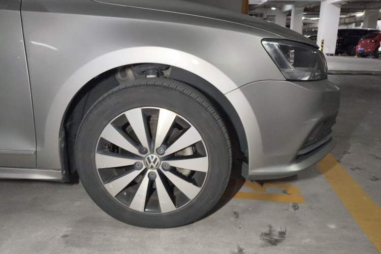 Used Volkswagen Sagitar 2017 230TSI Automatic Comfort Version Exterior 7