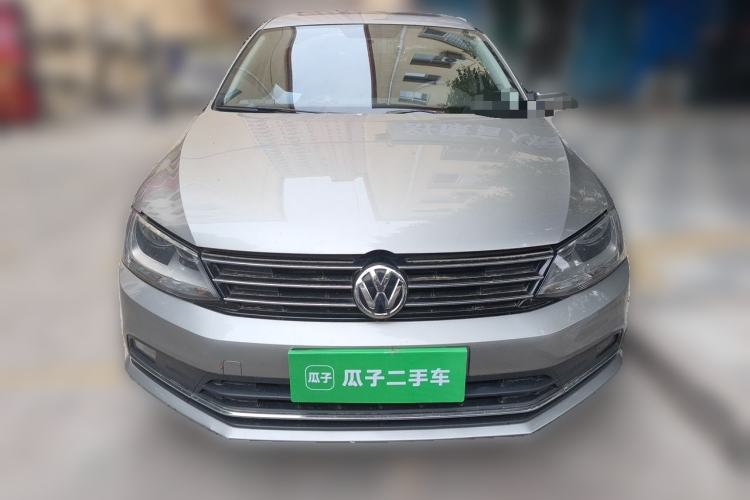 Used Volkswagen Sagitar 2017 1.6L Manual Comfort Model Front