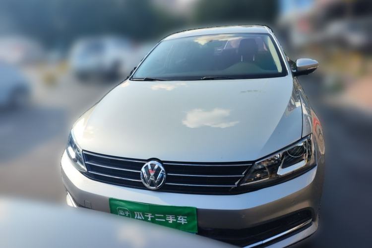 Used Volkswagen Sagitar 2017 230TSI Automatic Luxury Edition Front