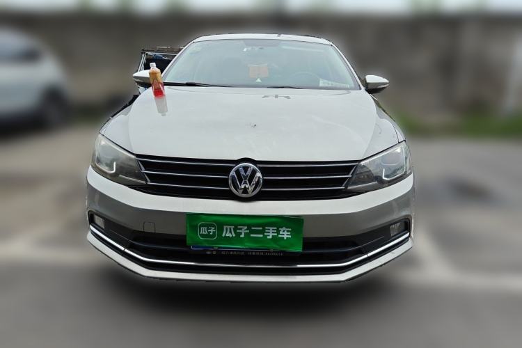 Used Volkswagen Sagitar 2017 230TSI Automatic Comfort Version Front