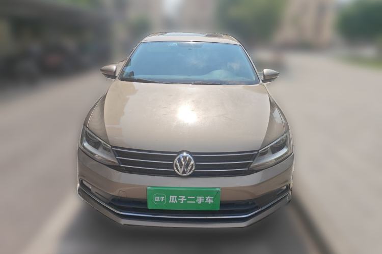 Used Volkswagen Sagitar 2017 230TSI Automatic Comfort Version Front