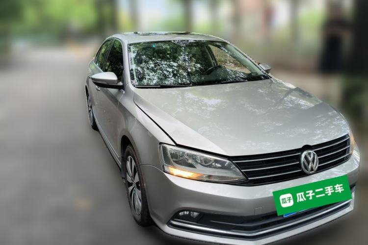 Used Volkswagen Sagitar 2017 230TSI Automatic Comfort Version Front Right 45 Deg