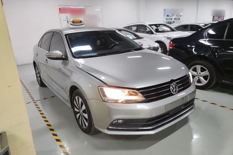 Used Volkswagen Sagitar 2017 1.6L Automatic Comfort Model Front Right 45 Deg