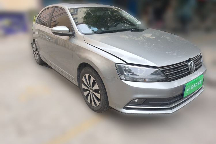 Used Volkswagen Sagitar 2017 1.6L Manual Comfort Model Front Right 45 Deg