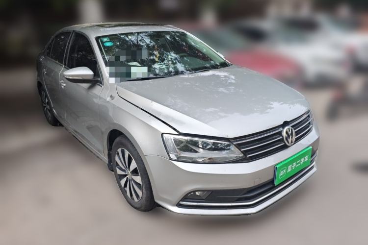 Used Volkswagen Sagitar 2017 230TSI Automatic Comfort Version Front Right 45 Deg