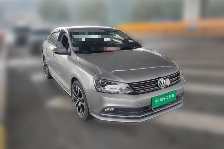 Used Volkswagen Sagitar 2017 230TSI Manual Comfort Model Front Right 45 Deg