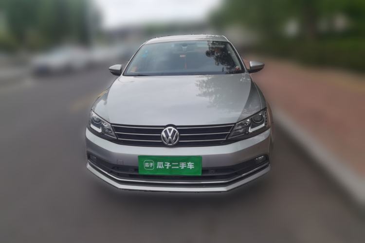 Used Volkswagen Sagitar 2017 230TSI Automatic Luxury Edition Front