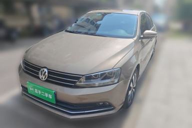Used Volkswagen Sagitar 2017 230TSI Automatic Comfort Version