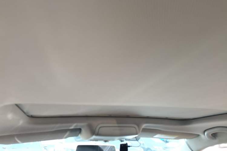 Used Volkswagen Sagitar 2017 230TSI Automatic Comfort Version Headliner
