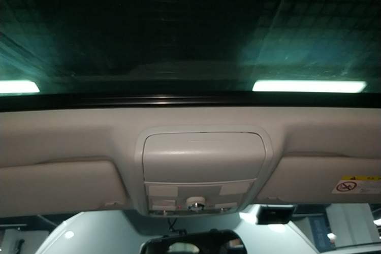 Used Volkswagen Sagitar 2017 1.6L Automatic Comfort Model Headliner